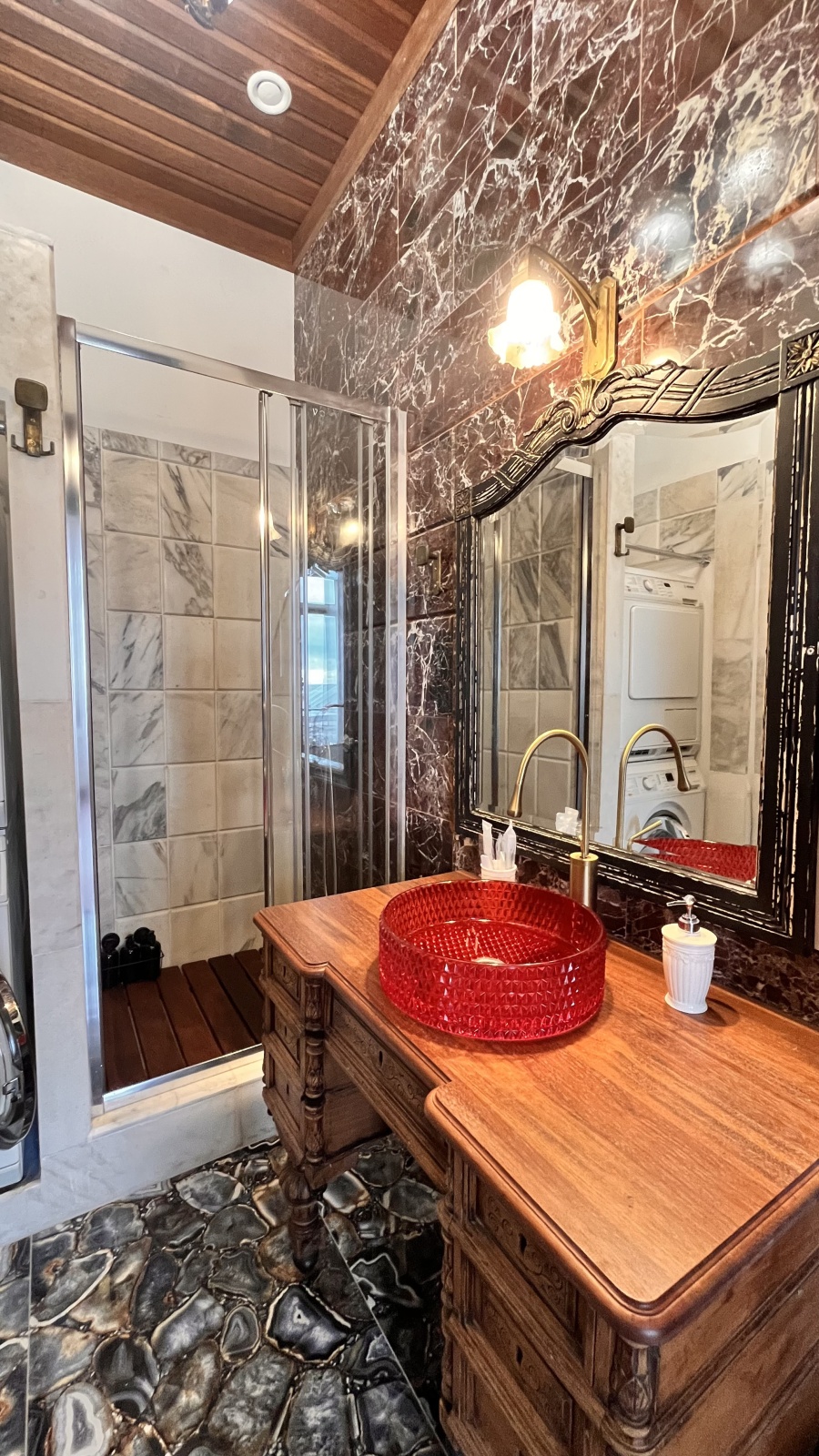 2х - комнатная квартира с панорамным видов на Казань!