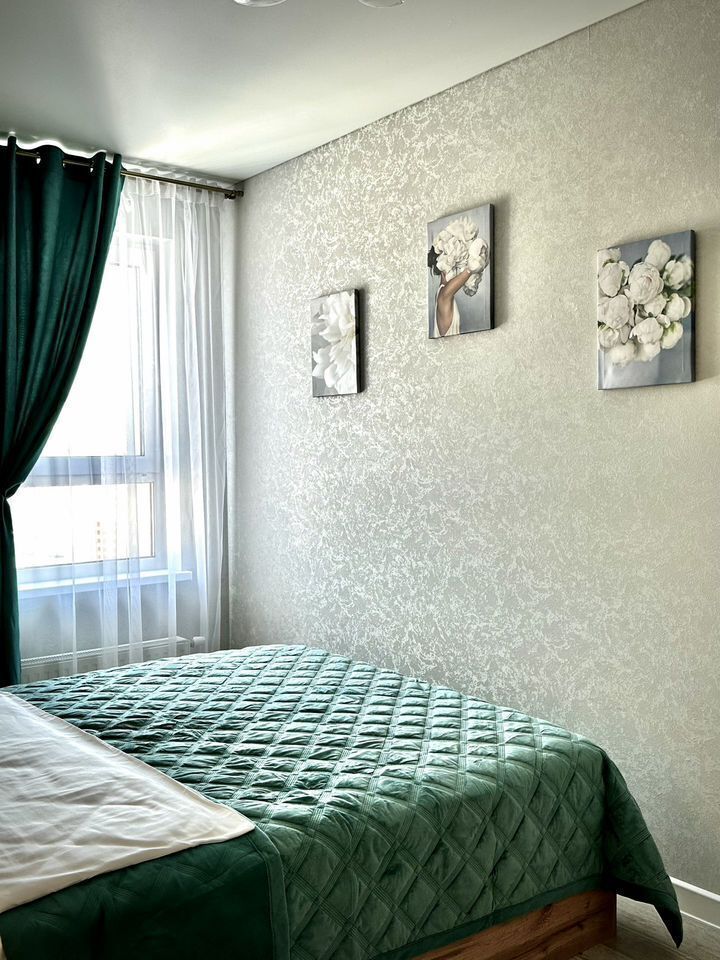 Чистая уютная и новую 1-комнатная квартира