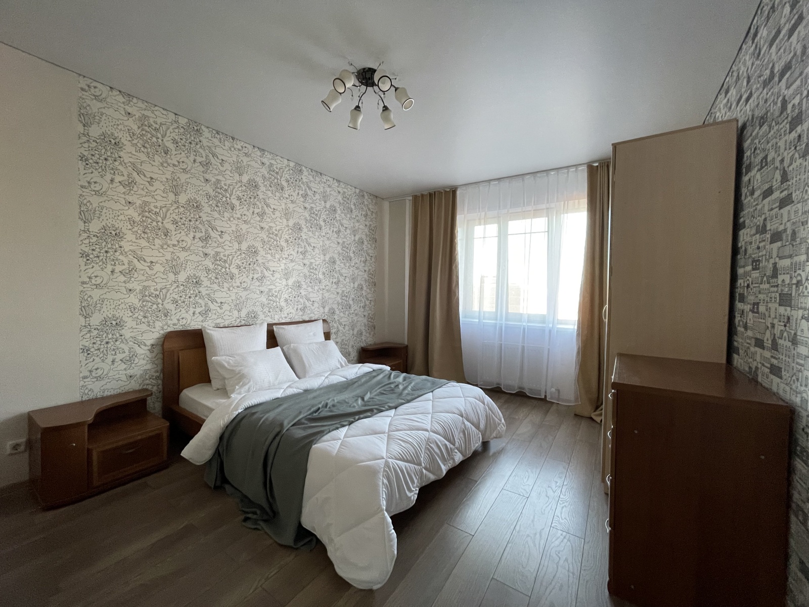 2-к. квартира, 80 м², 3 кровати
