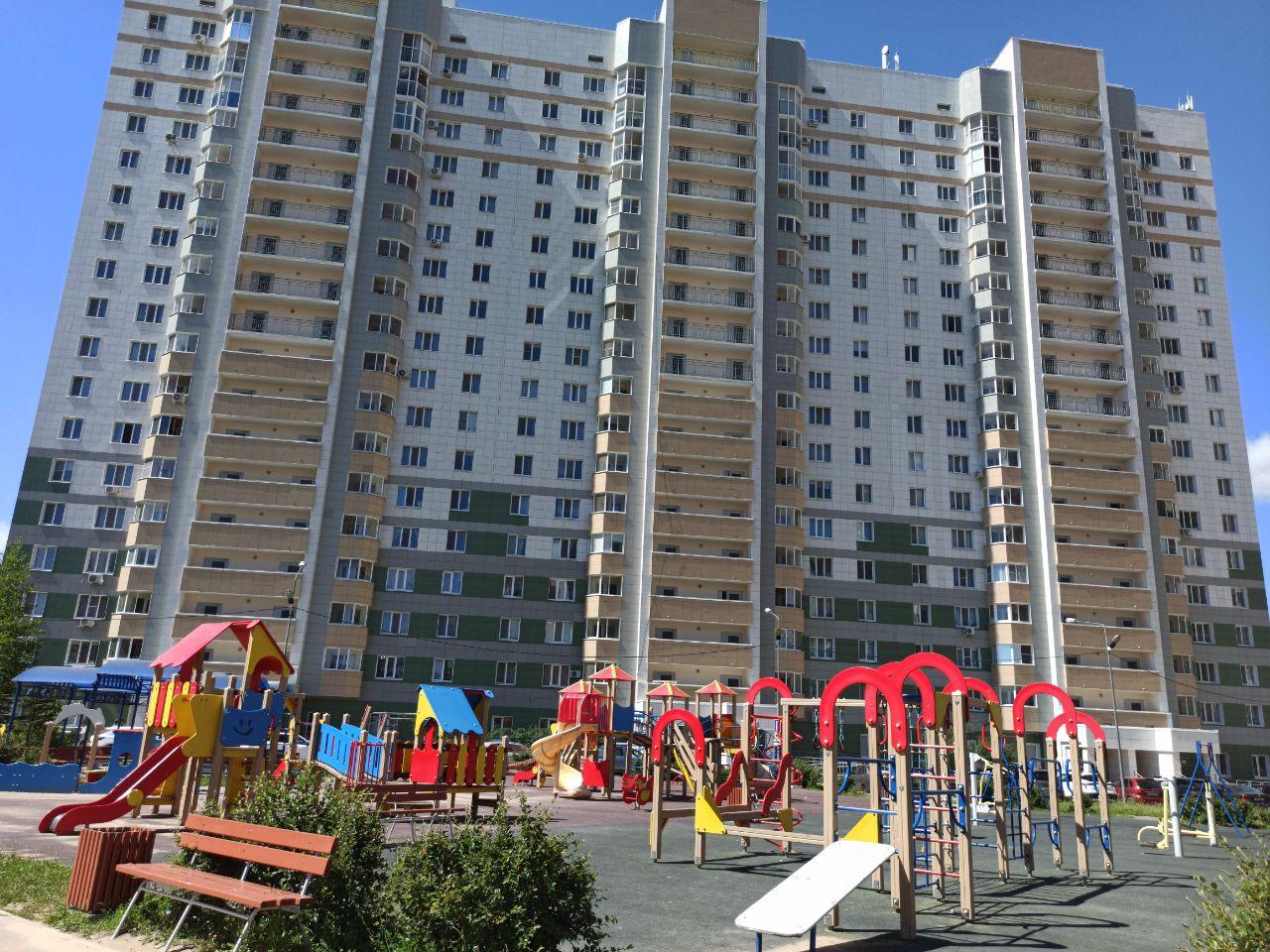 Уюиные апартаменты на Андрея Адо