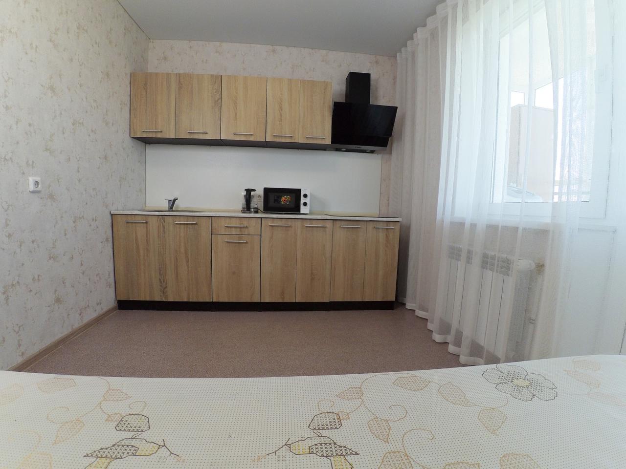 Уюиные апартаменты на Андрея Адо