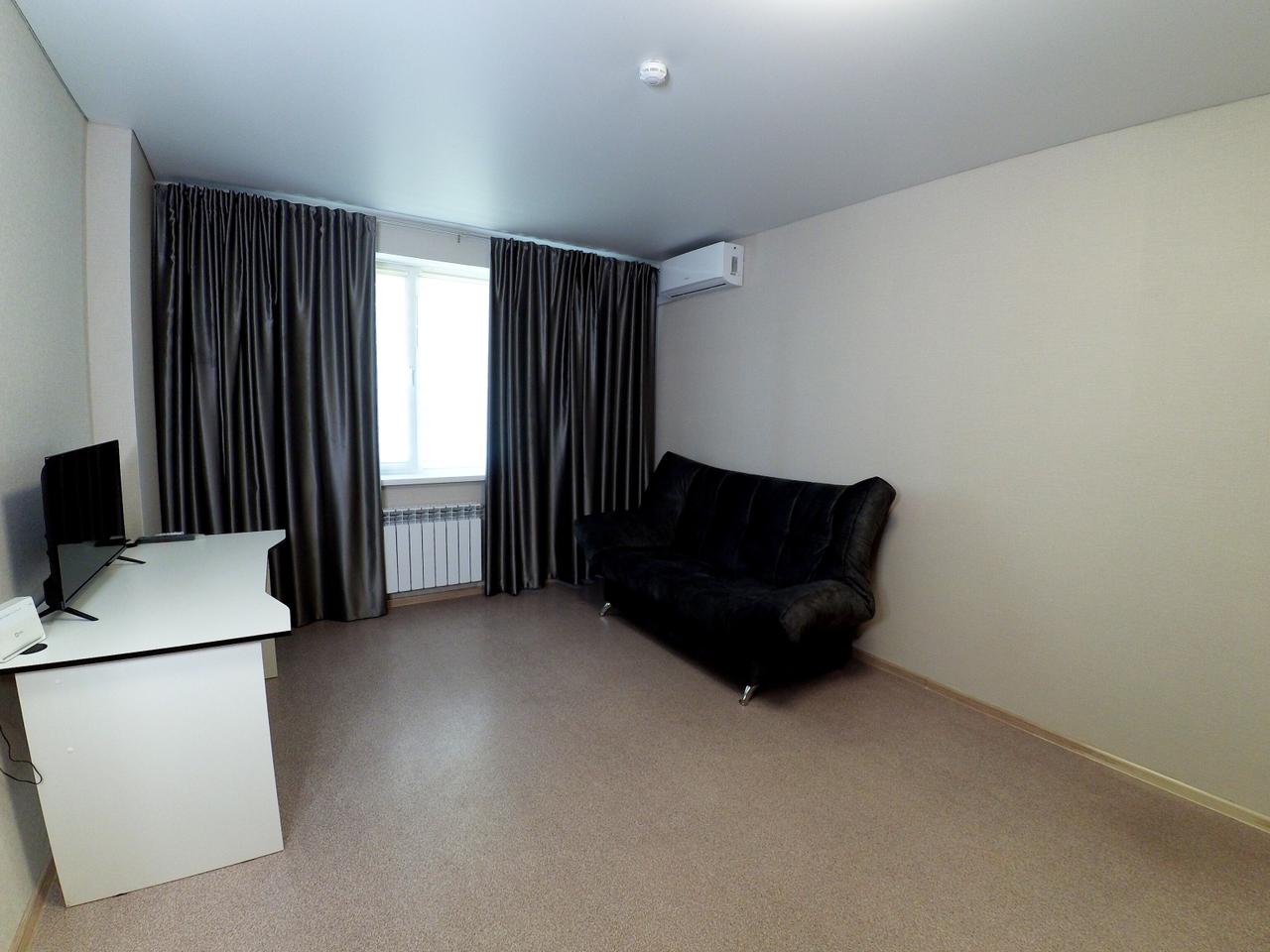 Уюиные апартаменты на Андрея Адо