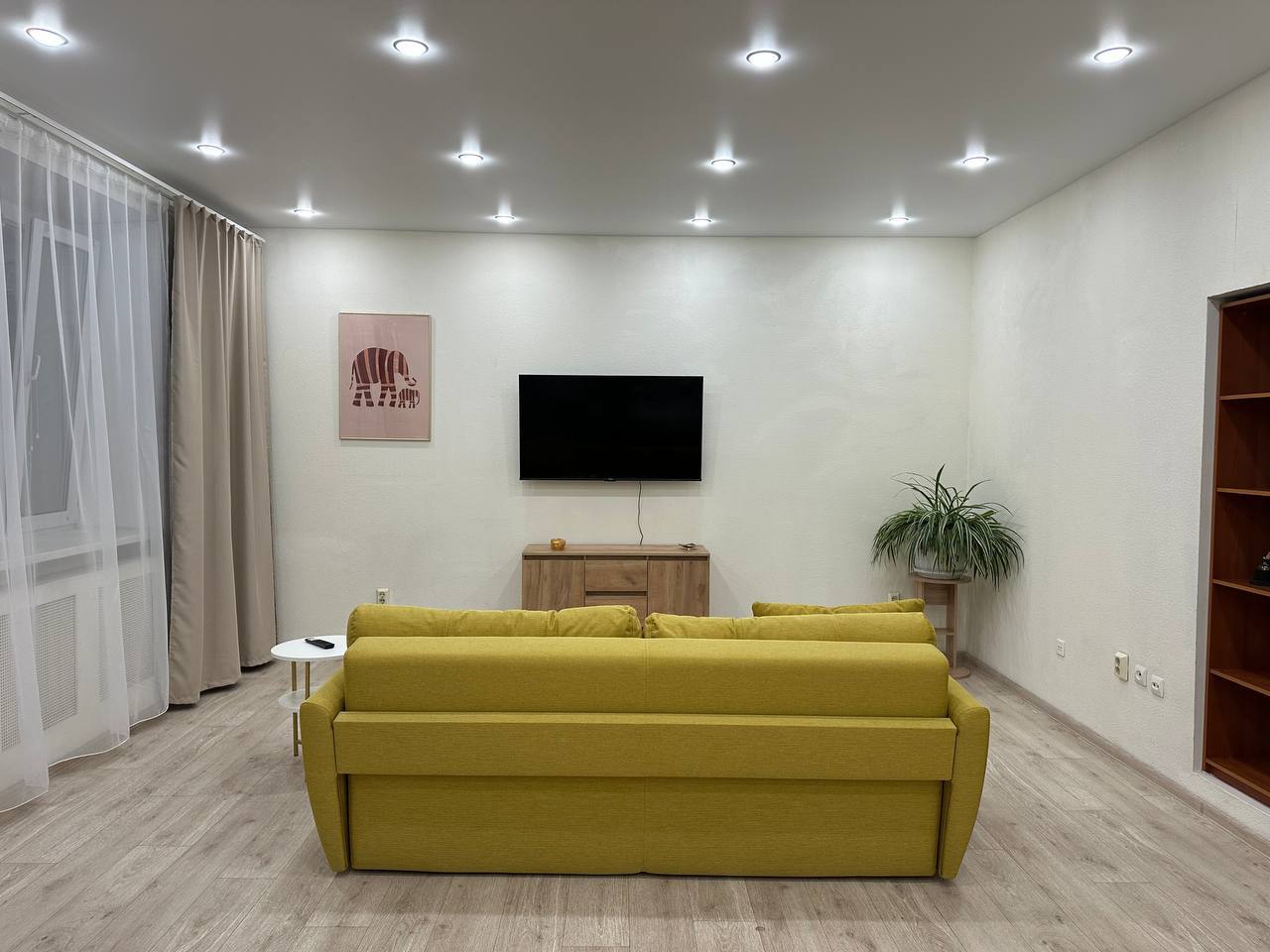 Просторная Трехкомнатная в Центре