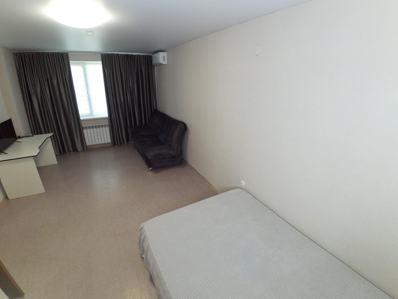 Уюиные апартаменты на Андрея Адо