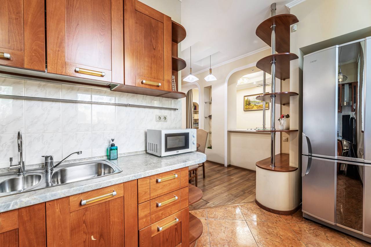 Трехкомнатная квартира в Центре Казани