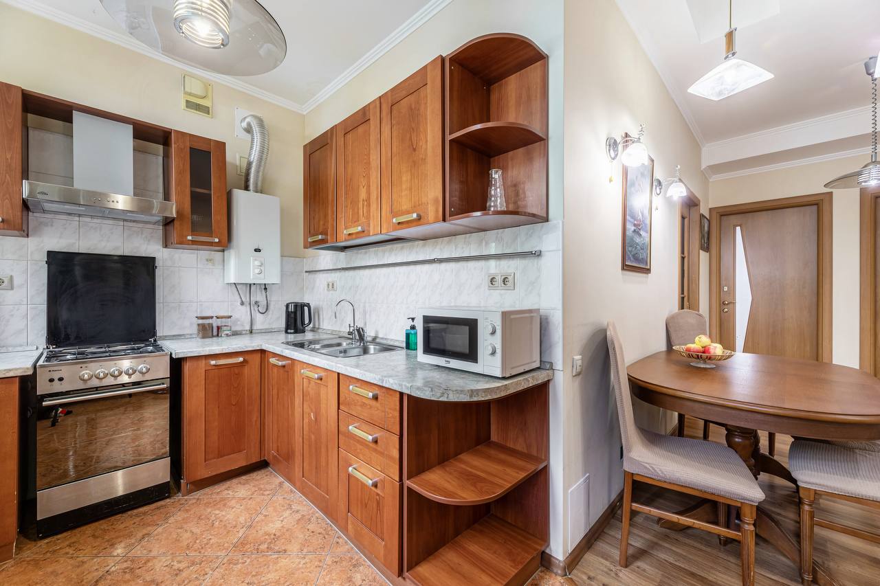 Трехкомнатная квартира в Центре Казани