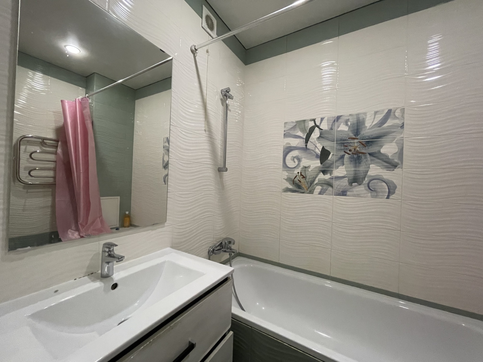 2-к. квартира, 80 м², 3 кровати