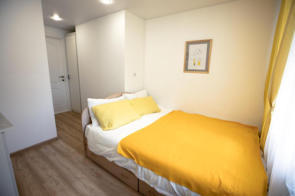 Жёлтая студия в центре Казани