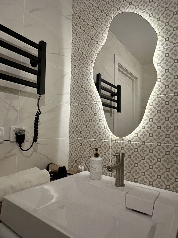 Чистая уютная и новую 1-комнатная квартира