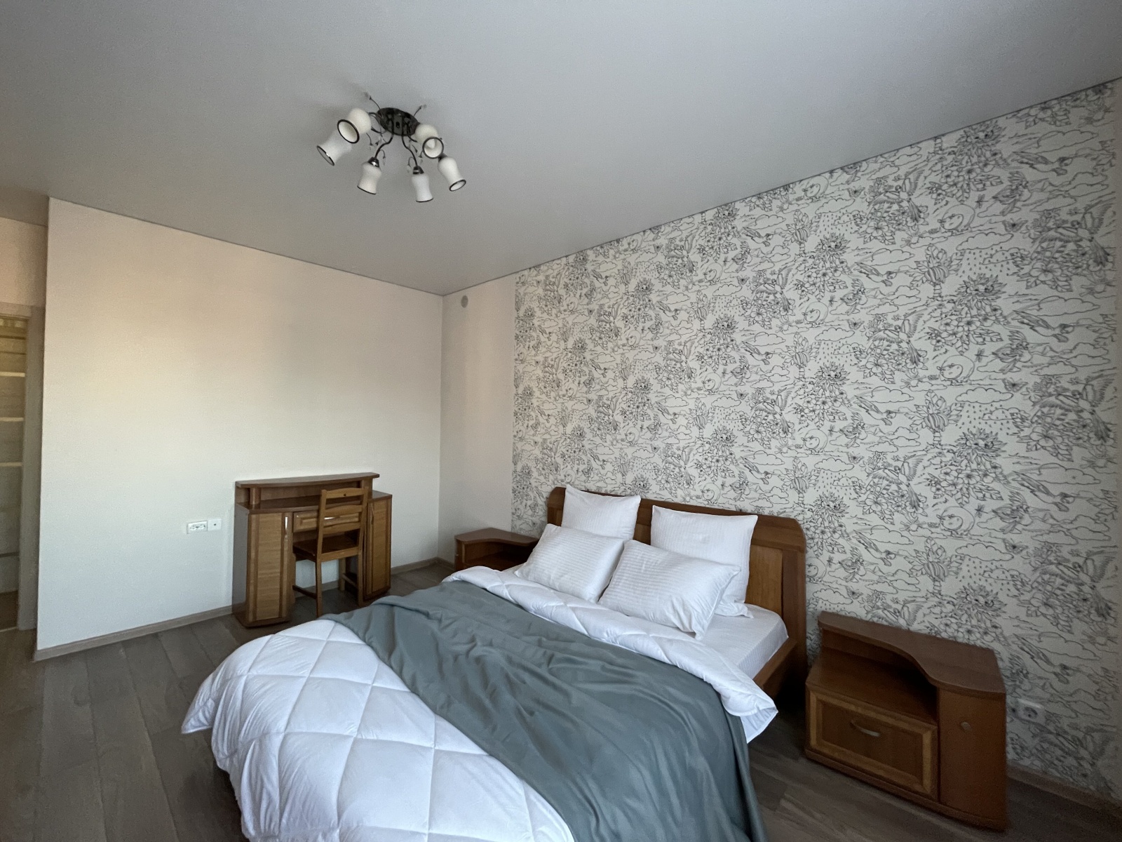 2-к. квартира, 80 м², 3 кровати