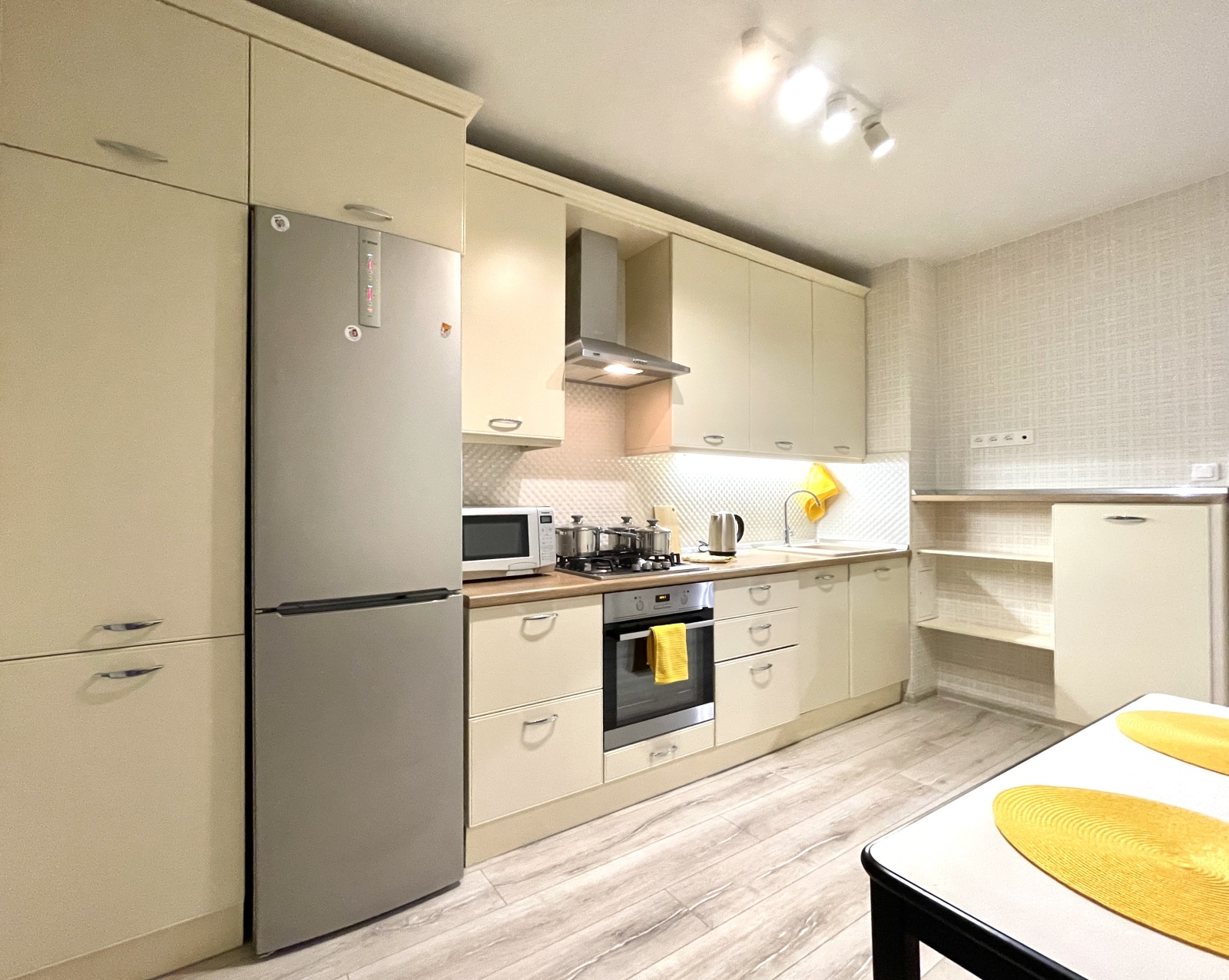 2-к. квартира, 80 м², 2 кровати