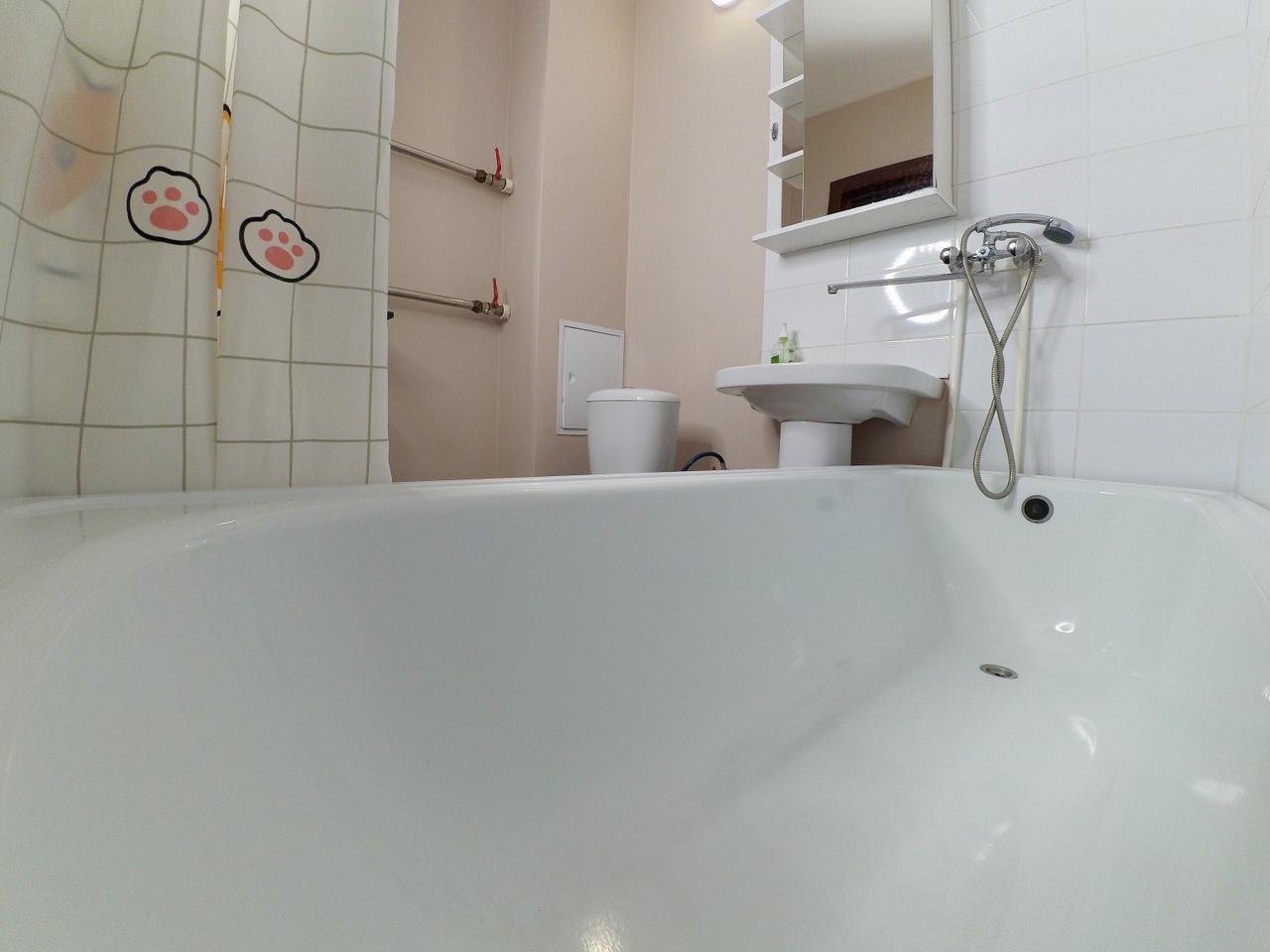 Уюиные апартаменты на Андрея Адо