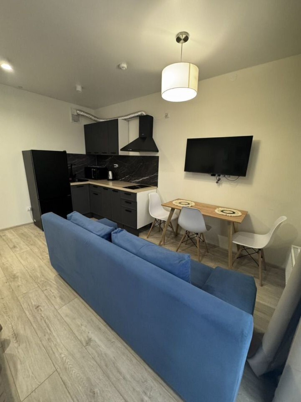 Уютнaя студия рядом c аэpопoртом