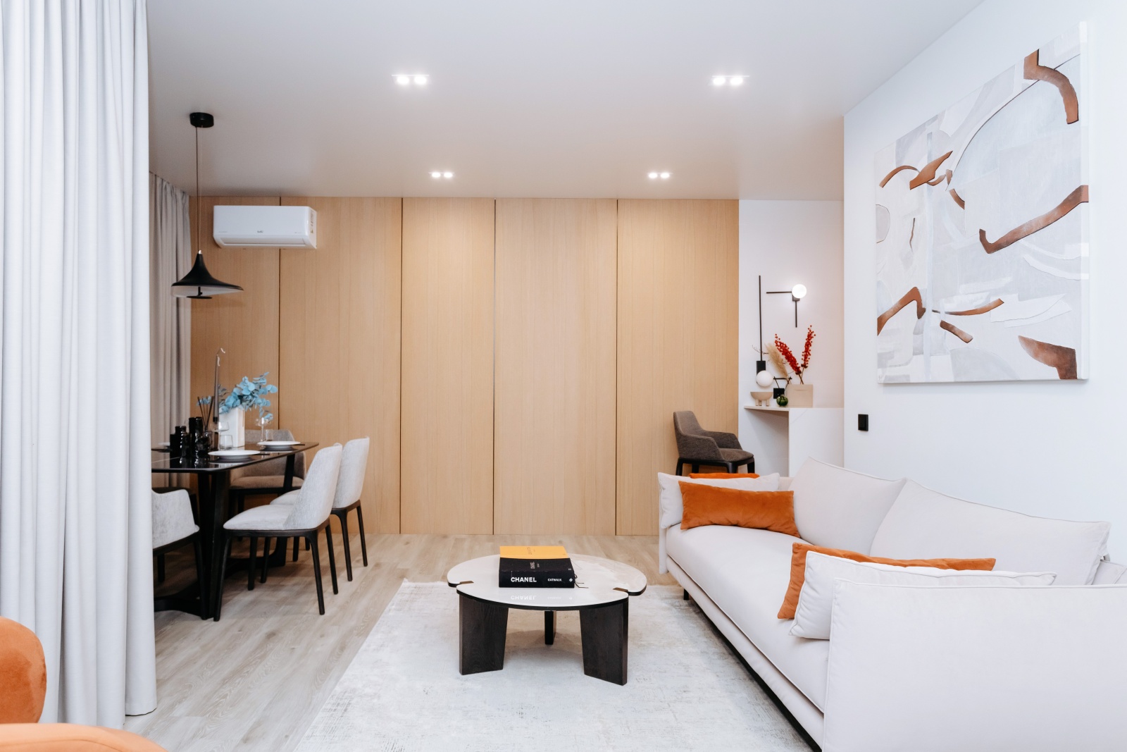 Сдаётся посуточно евро 3-комнатная квартира в ЖК «Savin House» c 2 спальнями