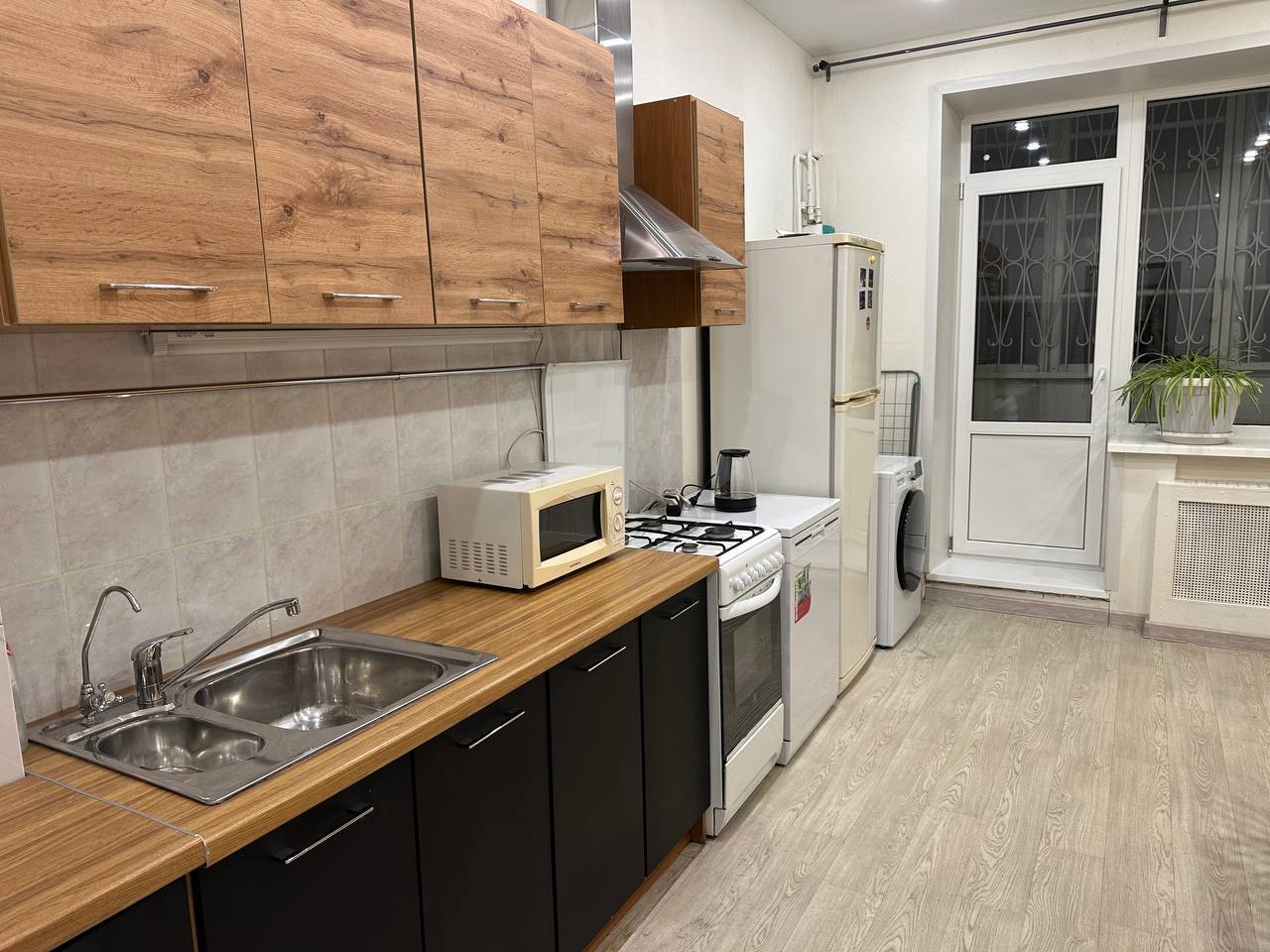 Просторная Трехкомнатная в Центре