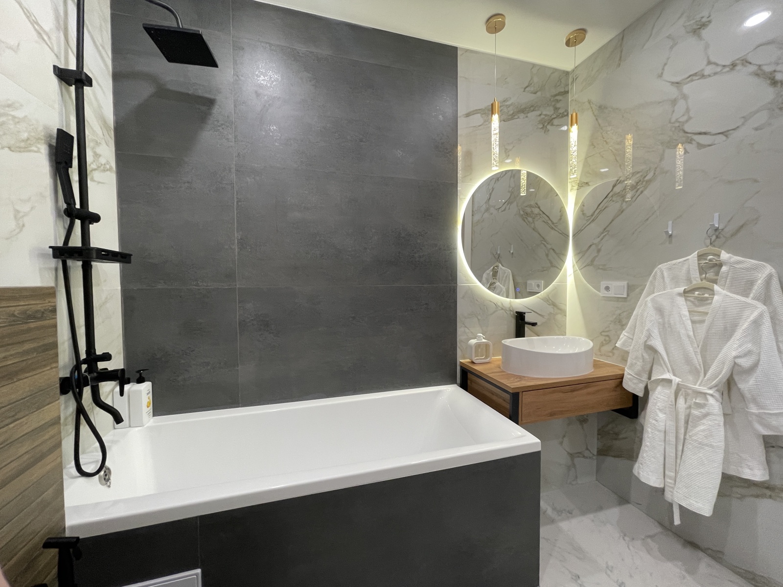 1-к. квартира, 50 м², 3 кровати 1-к. квартира, 50 м², 3 кровати 3 500 ₽  за сутки Менеджер