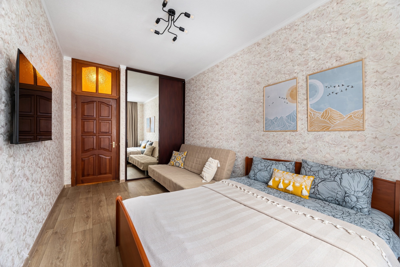 Уютная Двухкомнатная в Центре