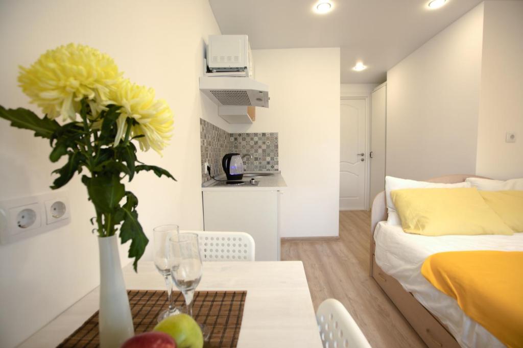 Жёлтая студия в центре Казани