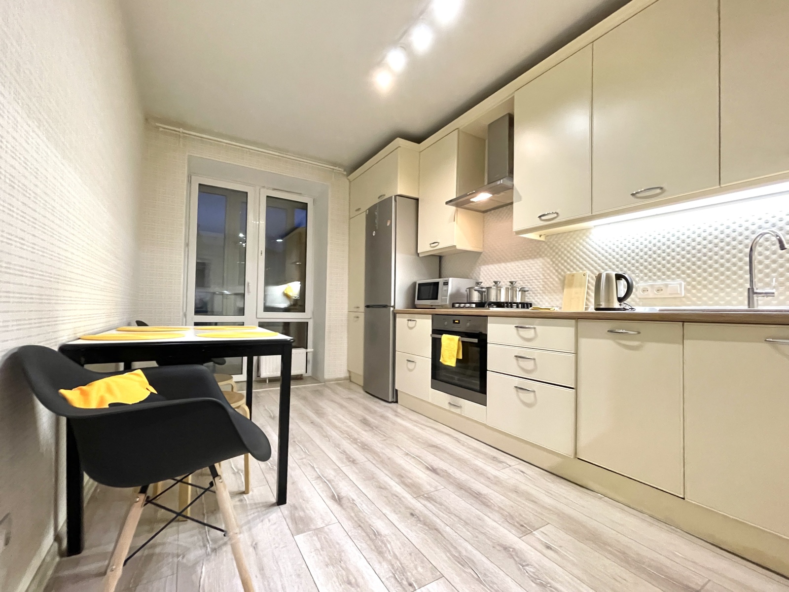 2-к. квартира, 80 м², 2 кровати