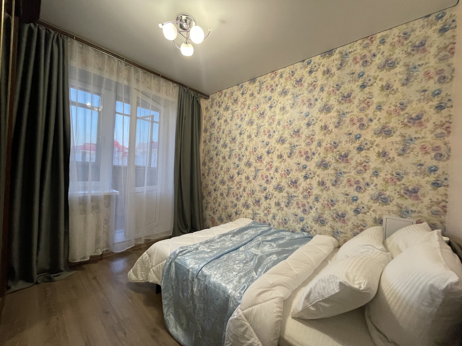 2-к. квартира, 80 м², 3 кровати