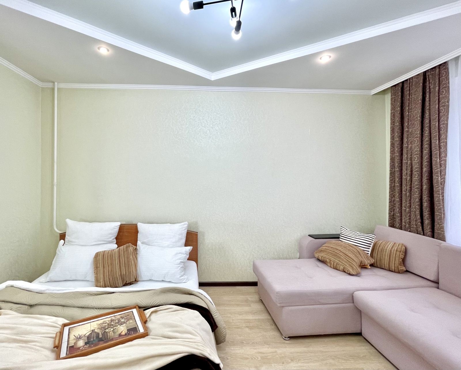 Апартаменты с кухней-гостиной возле аквапарка Ривьера