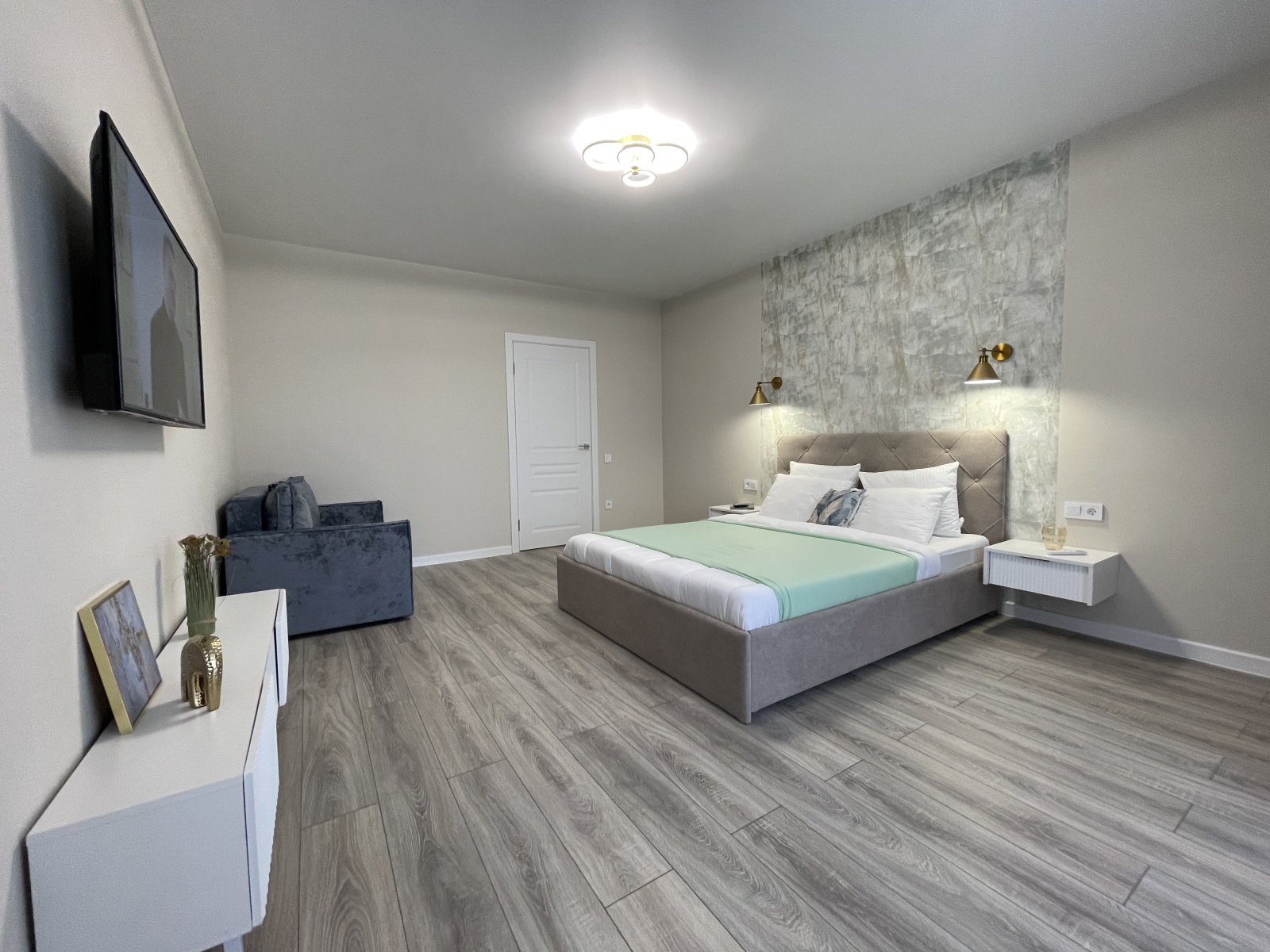 1-к. квартира, 50 м², 3 кровати 1-к. квартира, 50 м², 3 кровати 3 500 ₽  за сутки Менеджер