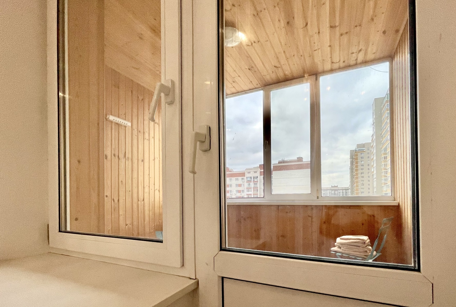 Апартаменты с кухней-гостиной возле аквапарка Ривьера