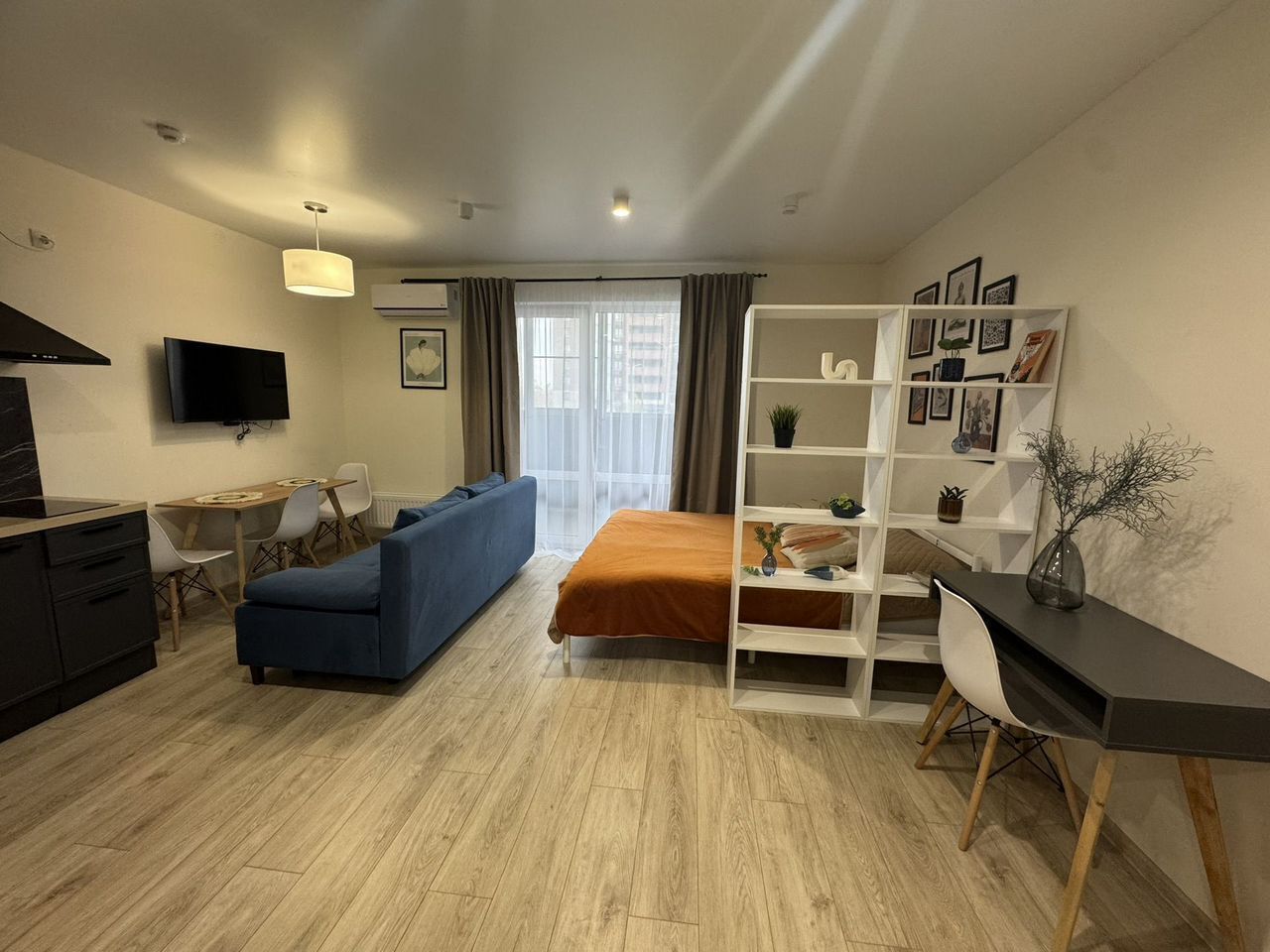 Уютнaя студия рядом c аэpопoртом