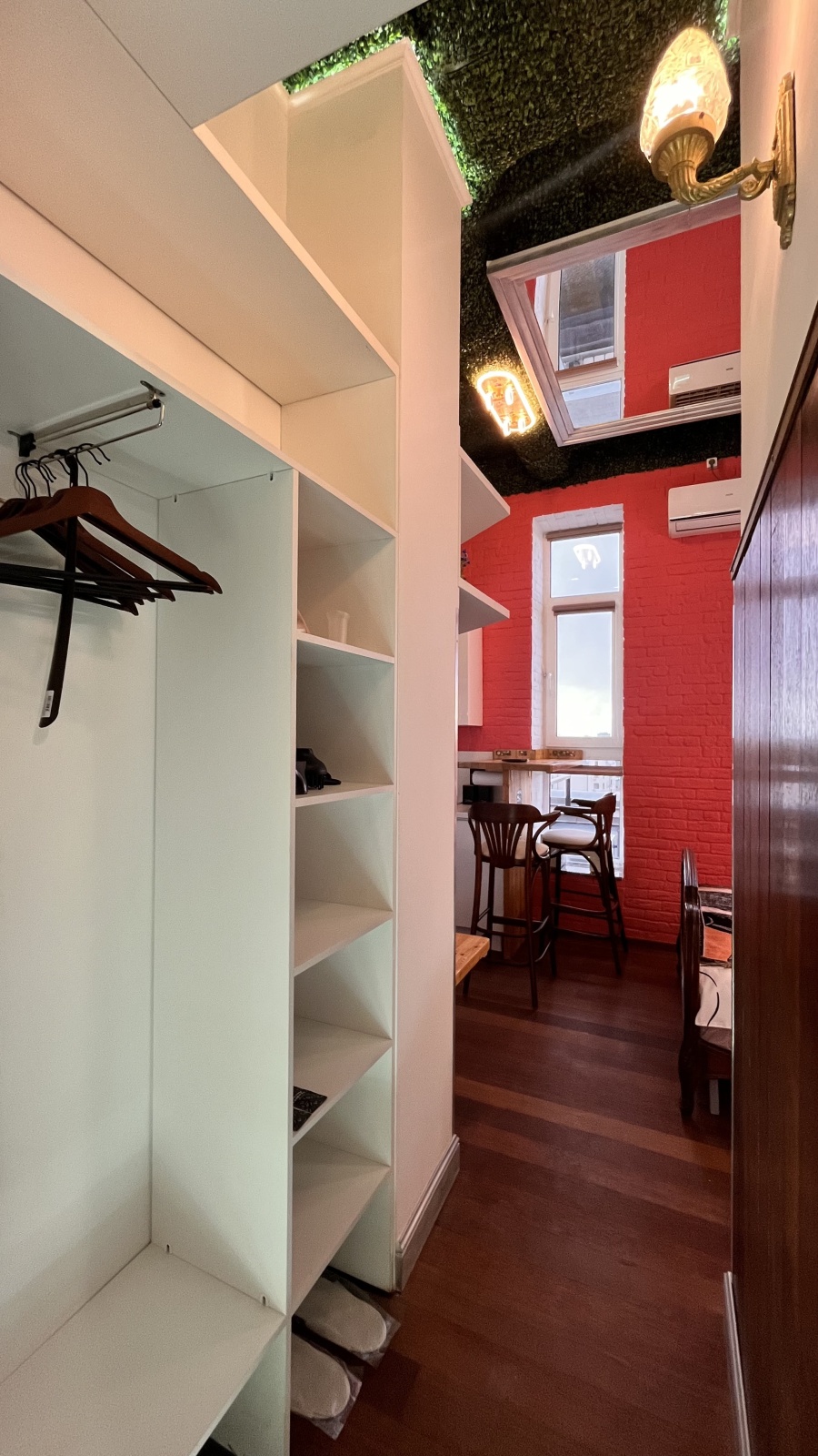 Квартира-студия с панорамным видом на Казань!