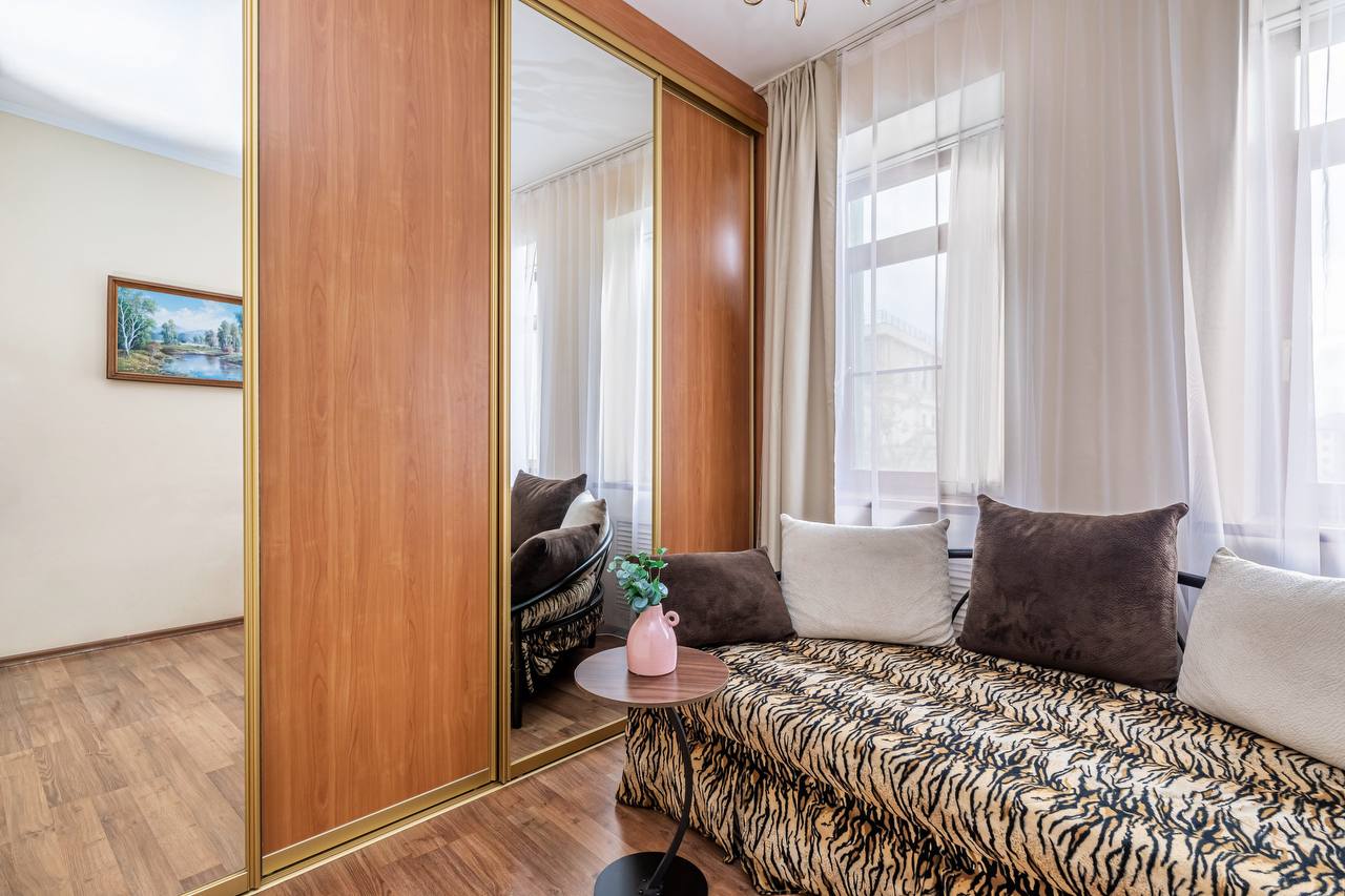 Трехкомнатная квартира в Центре Казани